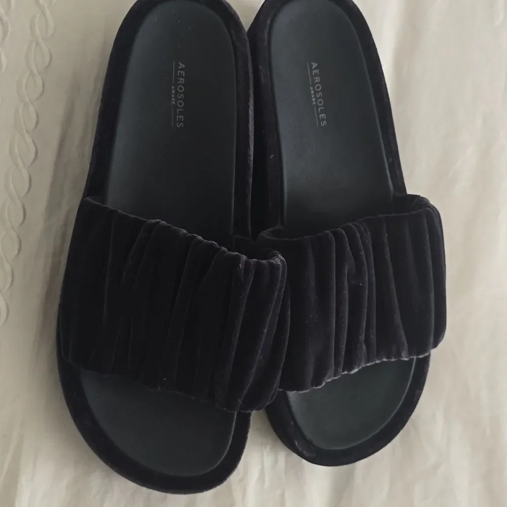 Aerosoles Women DADA Velvet Slide Platforms Shoes 8.5  Dark Blue